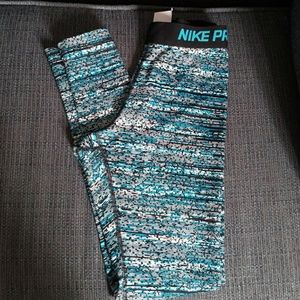 NIKE PRO dri-fit leggings